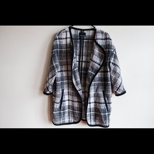 Cynthia Rowley black and white loose haori jacket